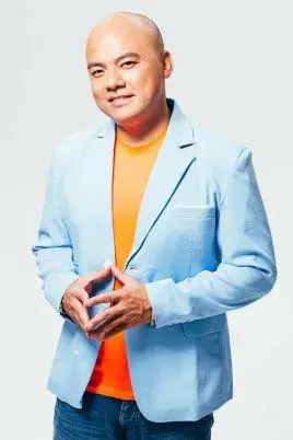 卢俊宇(聘书)职位:广州美院东莞文化创意研究院副教授个人简历:卢俊宇