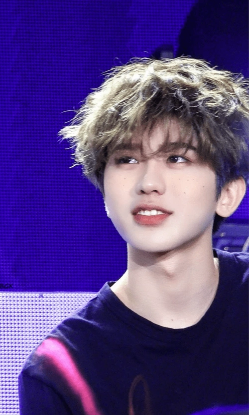 任嘉伦蹭高考热度?贾玲暴瘦?_潘粤明_时候_因为